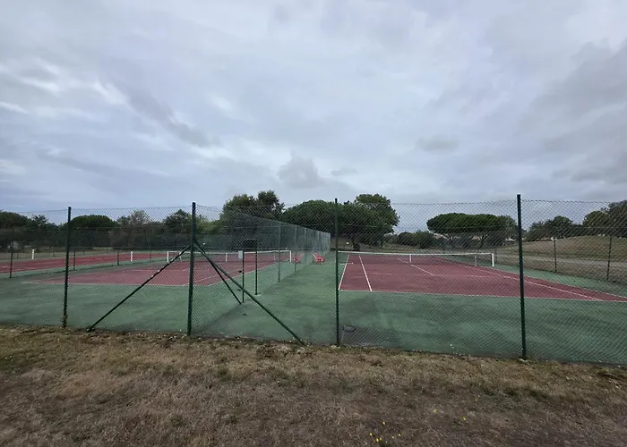 Maison Et Golf LʼAiguillon-sur-Vie