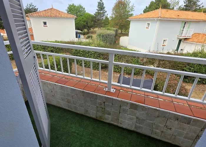 Maison Et Golf * LʼAiguillon-sur-Vie