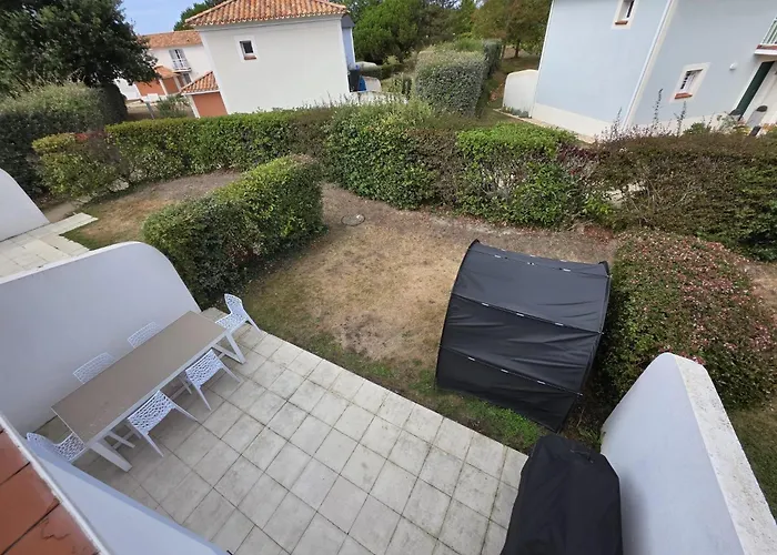 Maison Et Golf * LʼAiguillon-sur-Vie